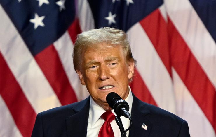 United States President-elect Donald Trump delivers a speech from the Palm Beach Convention Center at the Trump Campaign Election Night Watch Party in West Palm Beach, Florida, Wednesday (local time). UPI-Yonhap