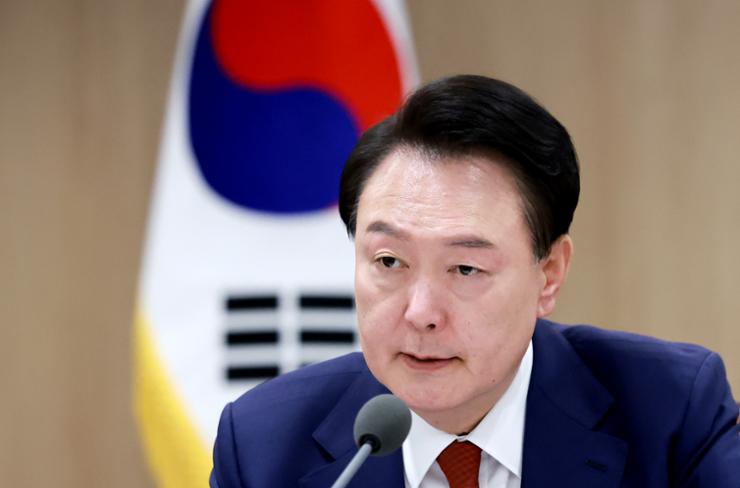 President Yoon Suk Yeol speaks during a meeting to discuss economic and security implications of a second Trump administration at the presidential office in Yongsan District, Seoul, Nov. 10. Yonhap 